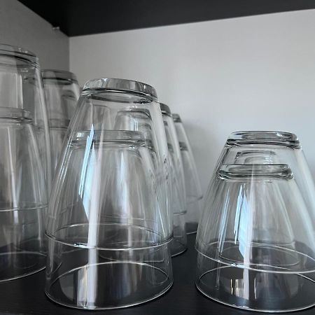 Zimmer Fuer Monteure, Handwerker Oder Reisende Essen Extérieur photo